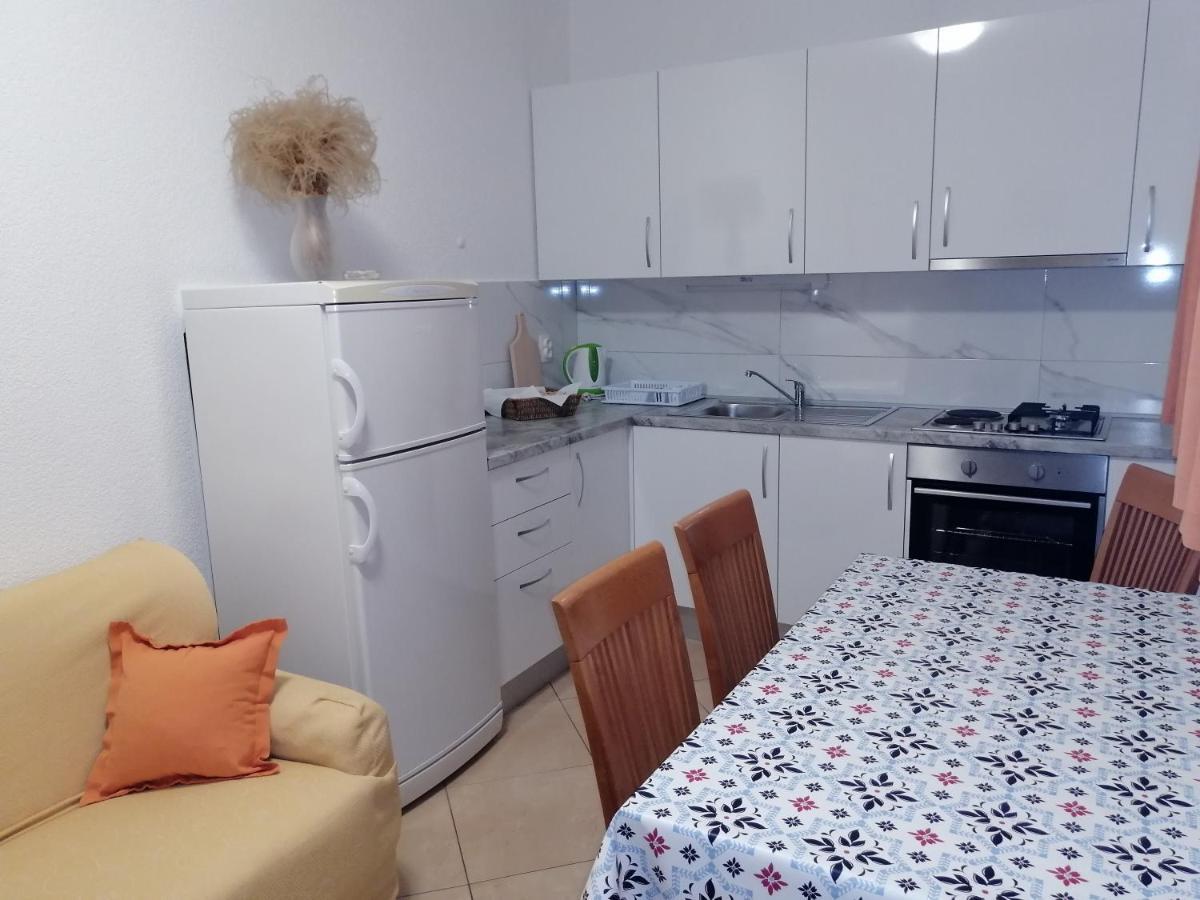 Apartmani Stipan Brela Extérieur photo