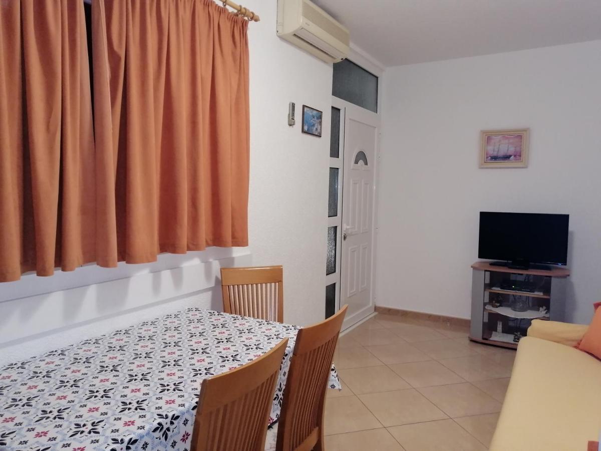 Apartmani Stipan Brela Extérieur photo