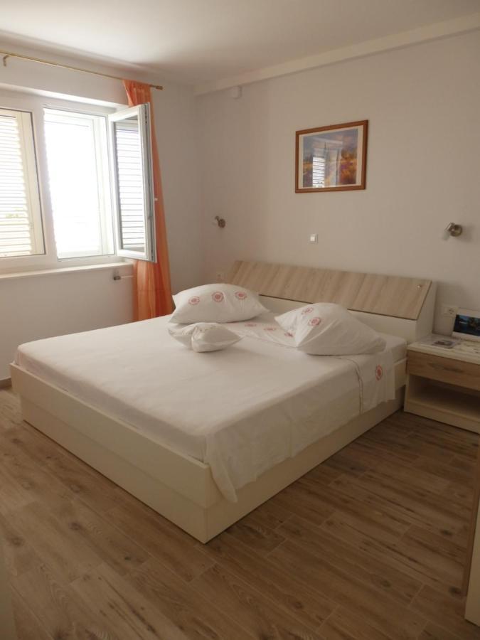 Apartmani Stipan Brela Extérieur photo