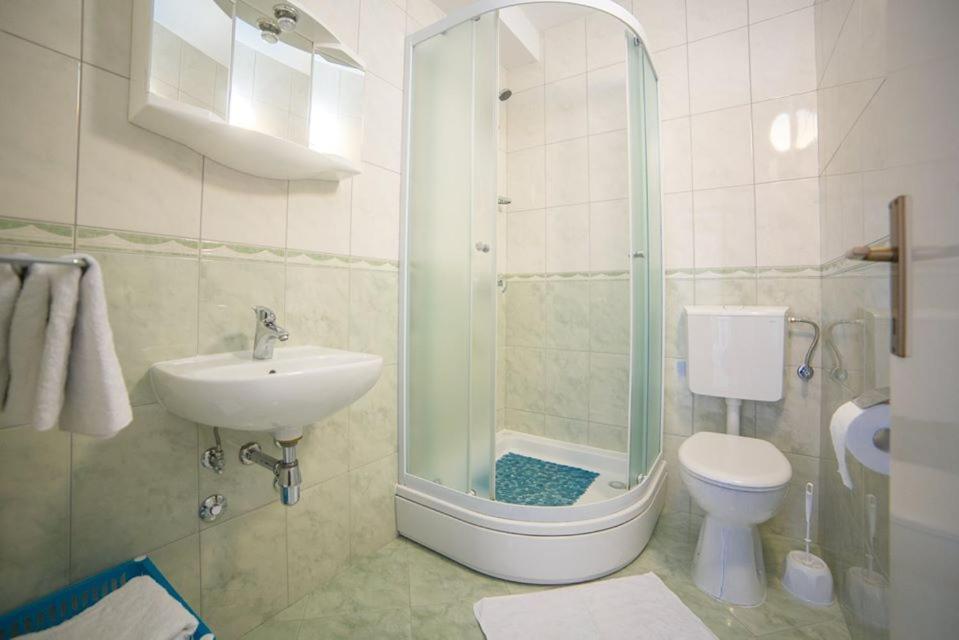Apartmani Stipan Brela Extérieur photo