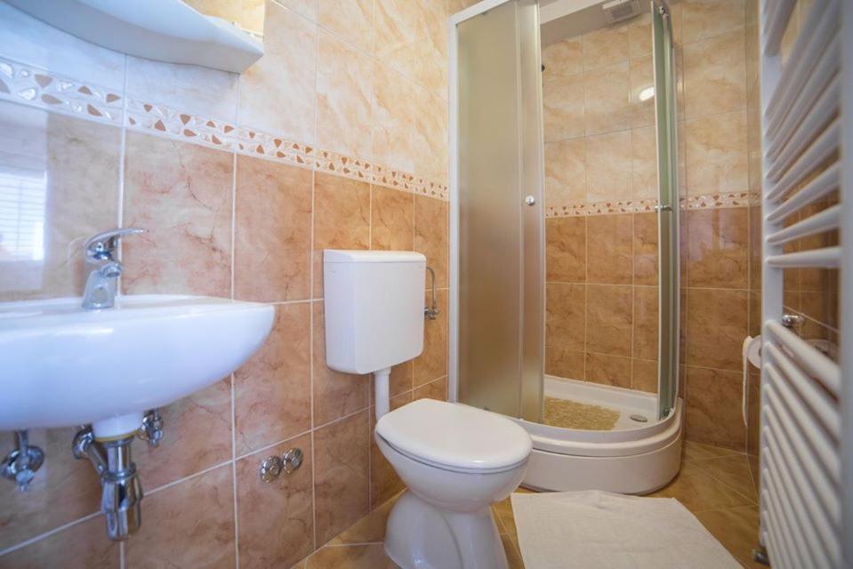 Apartmani Stipan Brela Extérieur photo