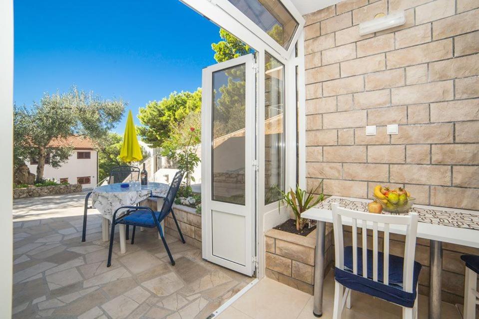 Apartmani Stipan Brela Extérieur photo