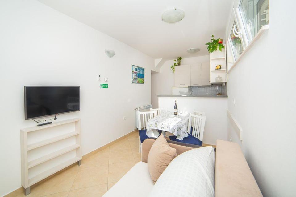 Apartmani Stipan Brela Extérieur photo